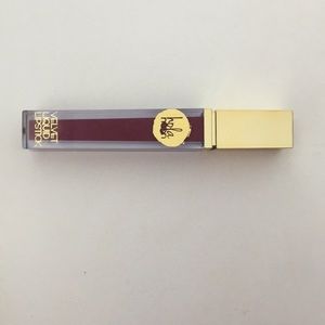 Smudge Proof Liquid Lipsticks: FOMO